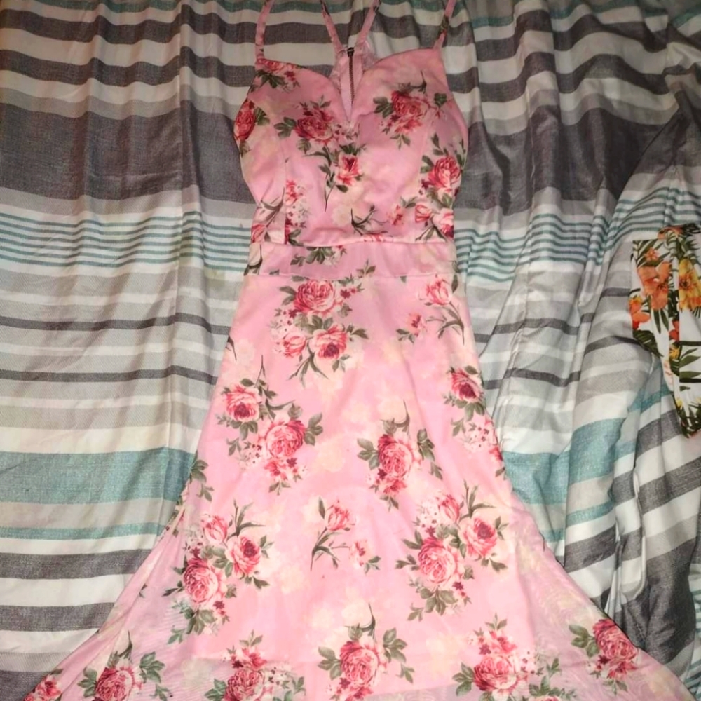 💖PINK FLORAL DRESS WITH LACE OPEN BACK💖